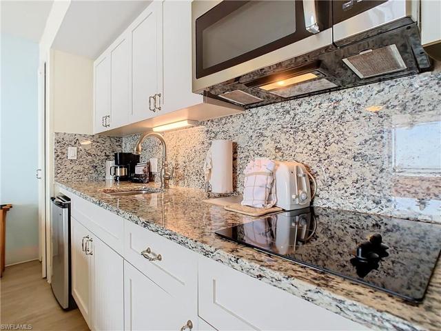 Full kitchenette