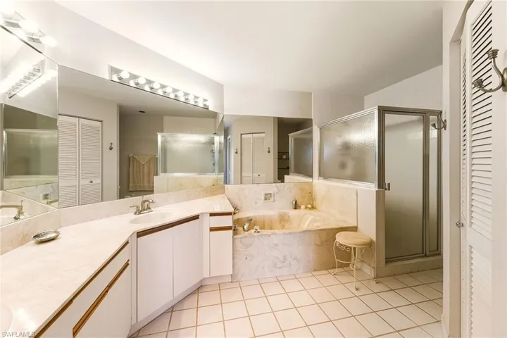 6260  Bellerive  AVE, Naples, FL 34119