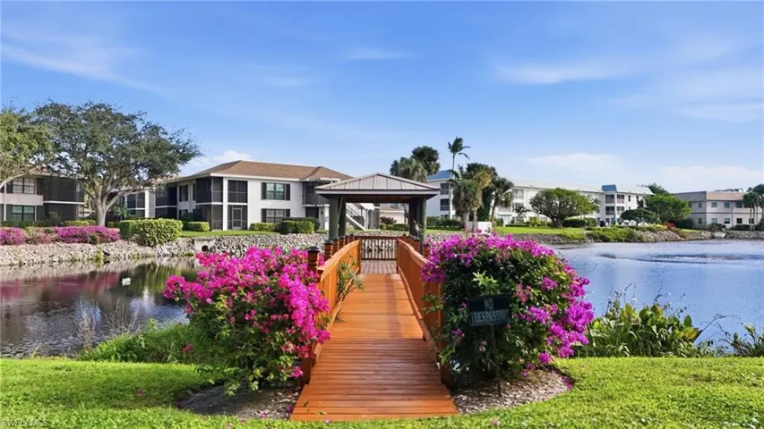 3150 Binnacle Dr 115, Naples, Florida 34103