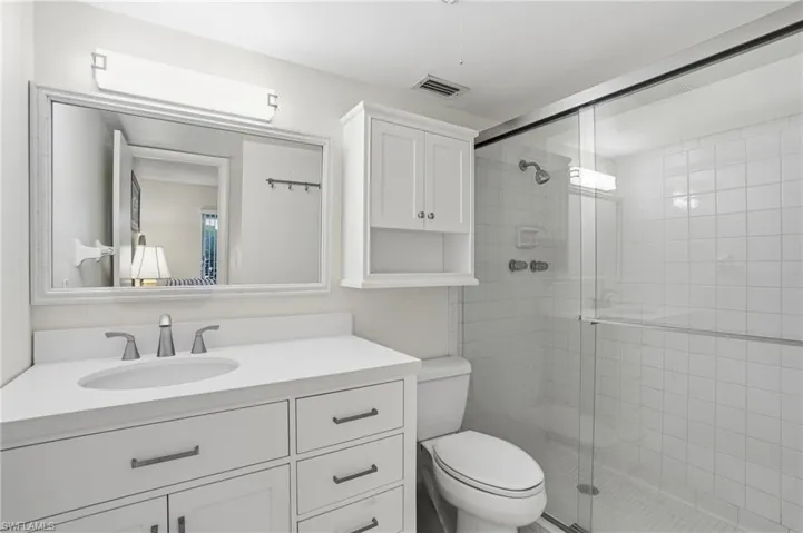 3150 Binnacle Dr 115, Naples, Florida 34103