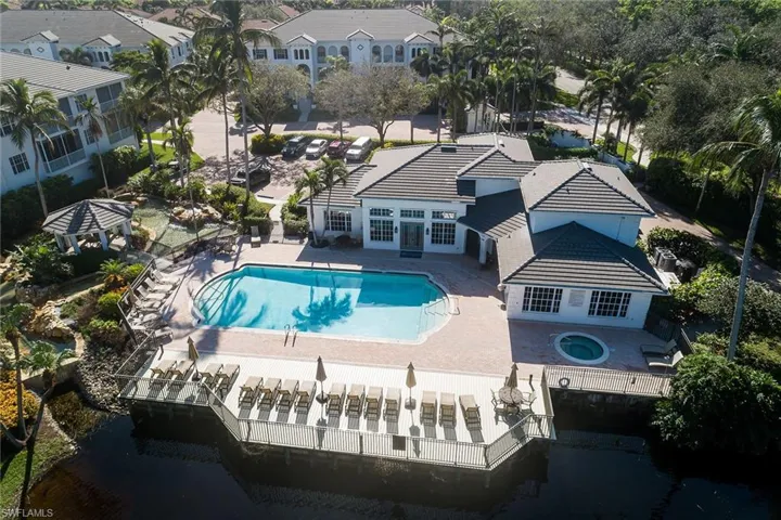 790 Bentwater Cir 203, Naples, Florida 34108