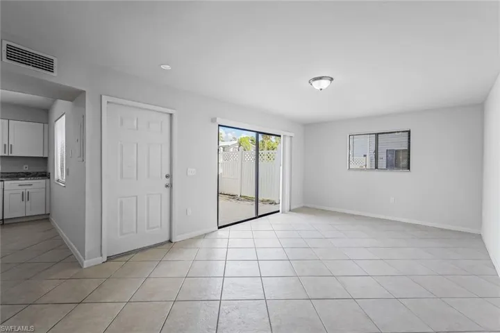 7737  Tamara Lee  CT, Fort Myers, FL 33907