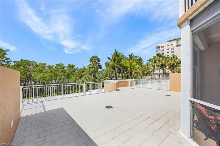 4182 Bay Beach Ln 722, Fort Myers Beach, Florida 33931