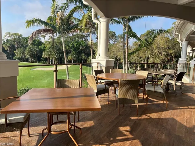 2150 Aberdeen Ln # 7, Naples, Florida 34109