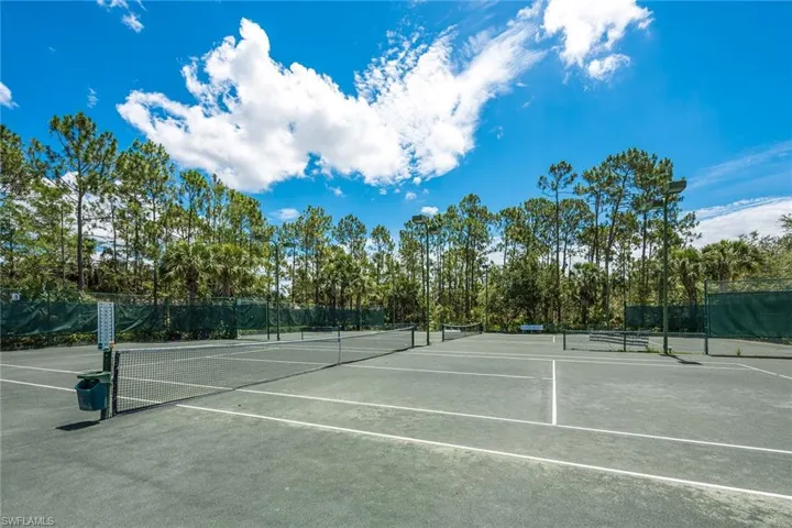 1732  Tarpon Bay S DR, Naples, FL 34119