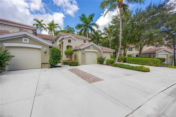 1732  Tarpon Bay S DR, Naples, FL 34119