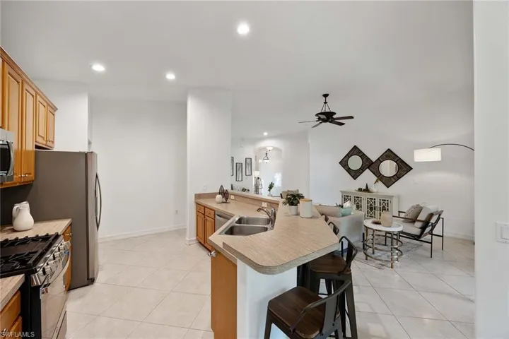 1732  Tarpon Bay S DR, Naples, FL 34119