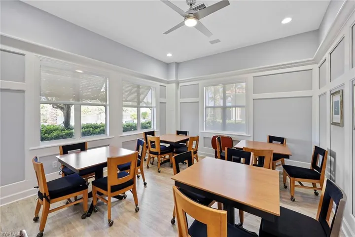 1732  Tarpon Bay S DR, Naples, FL 34119