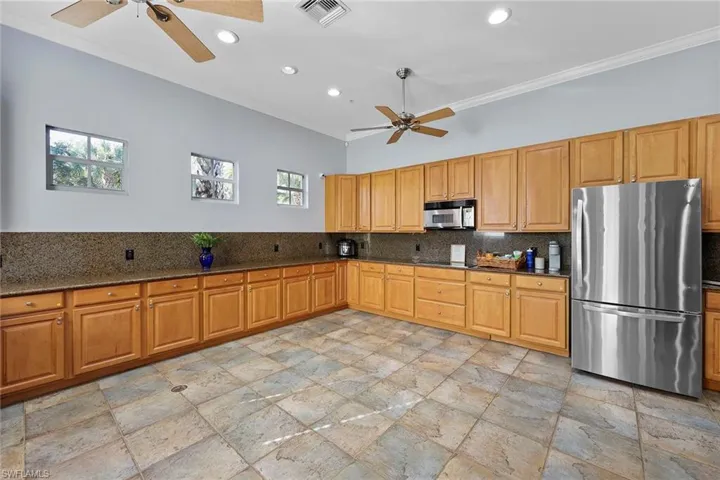 1732  Tarpon Bay S DR, Naples, FL 34119