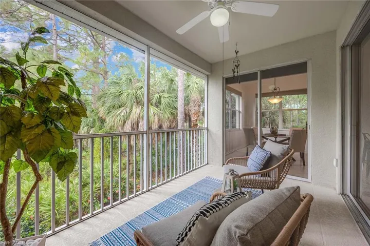 1732  Tarpon Bay S DR, Naples, FL 34119