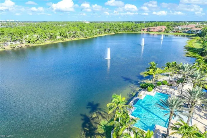 1732  Tarpon Bay S DR, Naples, FL 34119