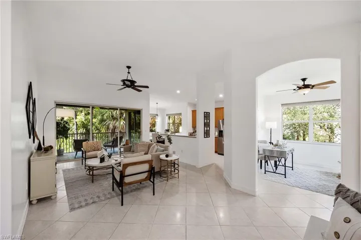 1732  Tarpon Bay S DR, Naples, FL 34119