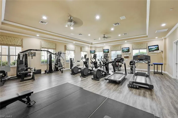 1732  Tarpon Bay S DR, Naples, FL 34119