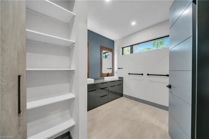 3801 Sw 17th Pl, Cape Coral, Florida 33914