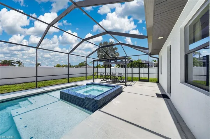 506 Sw 5th St, Cape Coral, Florida 33991