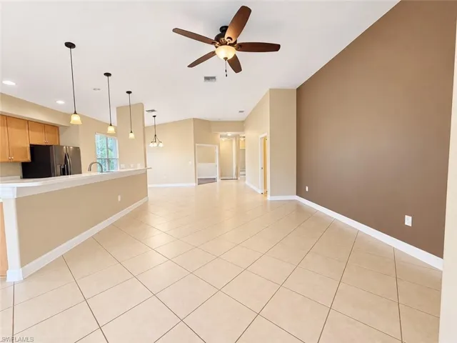 13071 Sandy Key Bend 304, North Fort Myers, Florida 33903