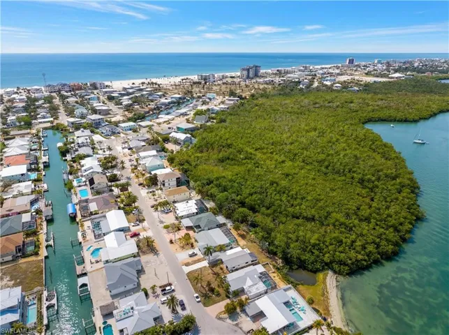 455 Donora Blvd, Fort Myers Beach, Florida 33931