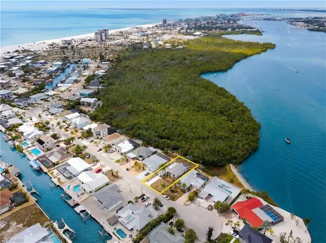 455 Donora Blvd, Fort Myers Beach, Florida 33931