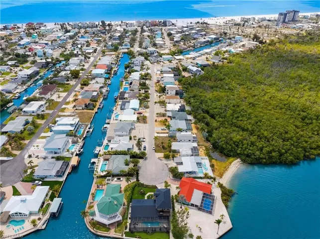 455 Donora Blvd, Fort Myers Beach, Florida 33931