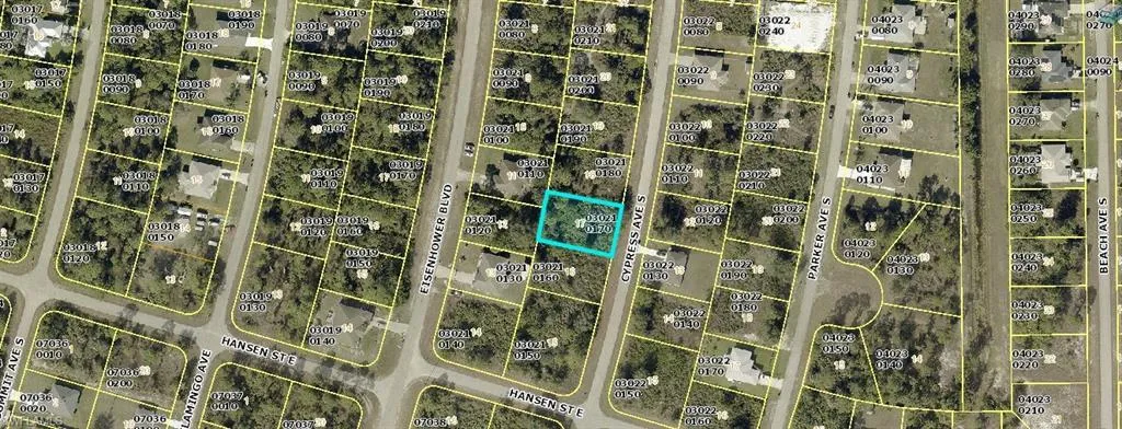 526 Cypress Ave S, Lehigh Acres, Florida 33974