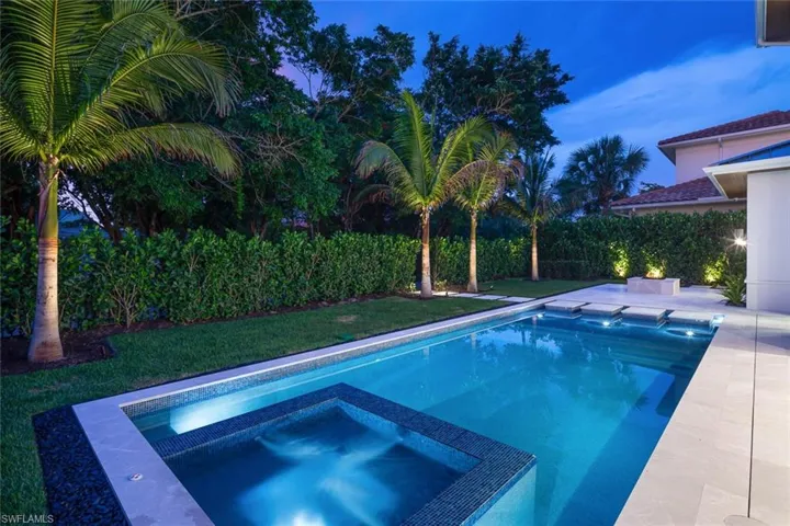 777 Broad Ct S, Naples, Florida 34102
