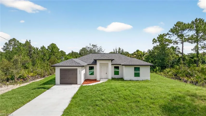 2904  44th W ST, Lehigh Acres, FL 33971