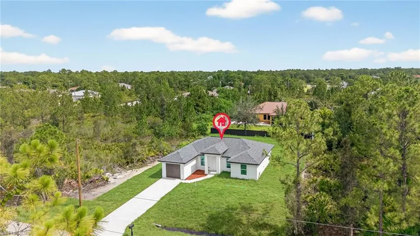 2904  44th W ST, Lehigh Acres, FL 33971