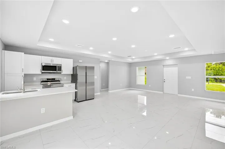 2904  44th W ST, Lehigh Acres, FL 33971