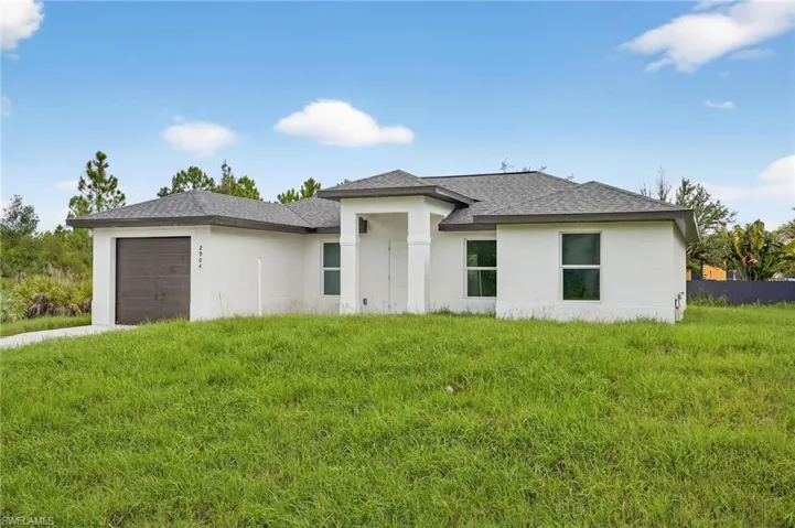 2904  44th W ST, Lehigh Acres, FL 33971