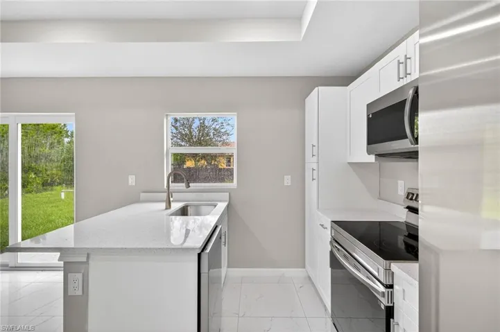 2904  44th W ST, Lehigh Acres, FL 33971