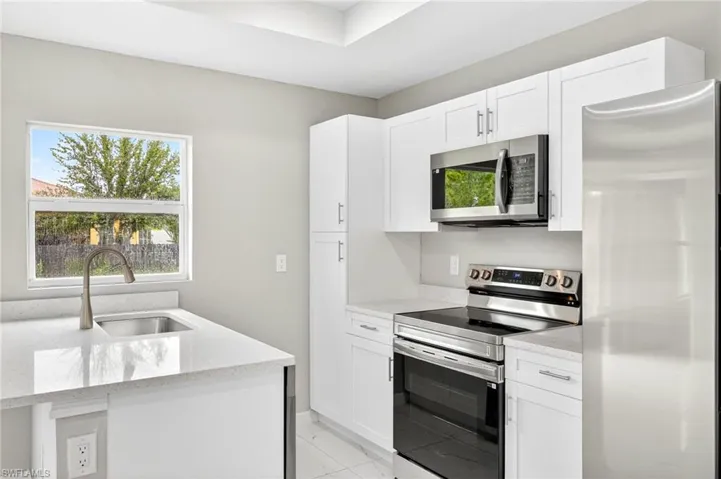 2904  44th W ST, Lehigh Acres, FL 33971