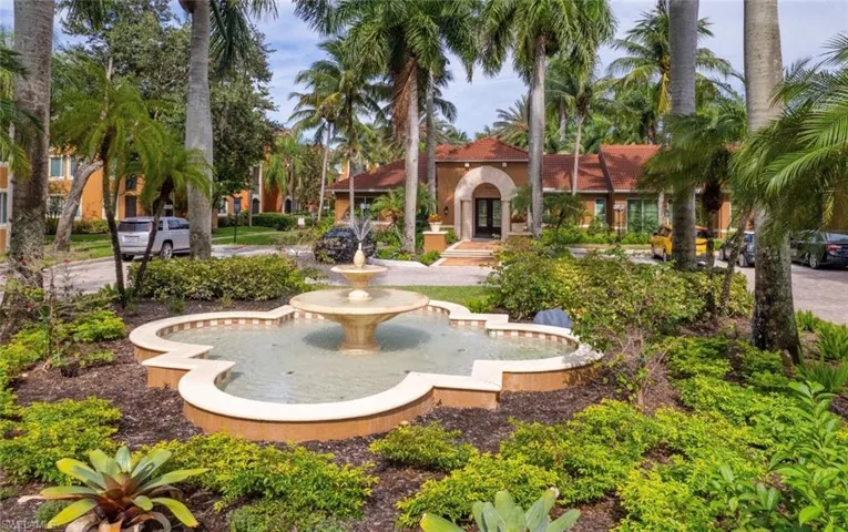 1220 Reserve Way 205, Naples, Florida 34105