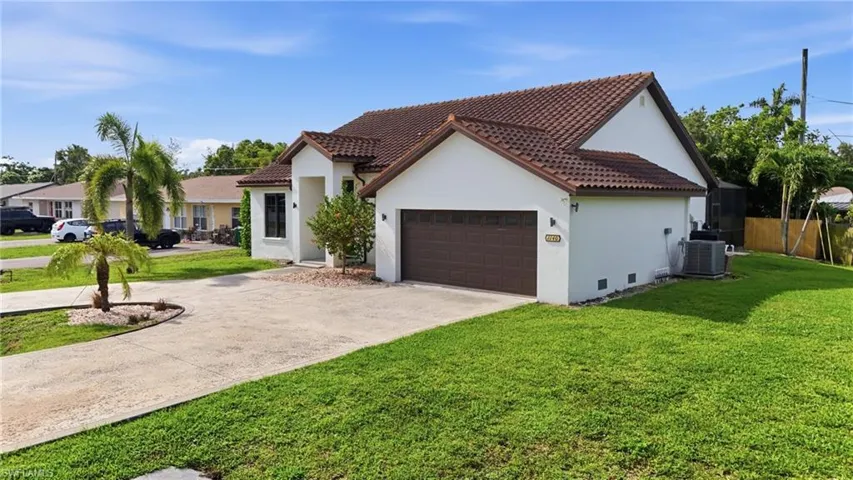 Extended side yard, perfect for pets, play area, or boat storage.  NO HOA!