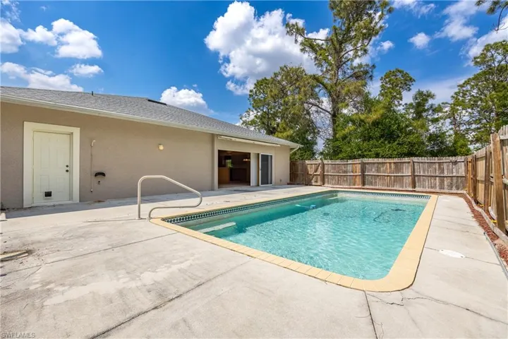 912 Magnolia Ave, Lehigh Acres Fl 33972