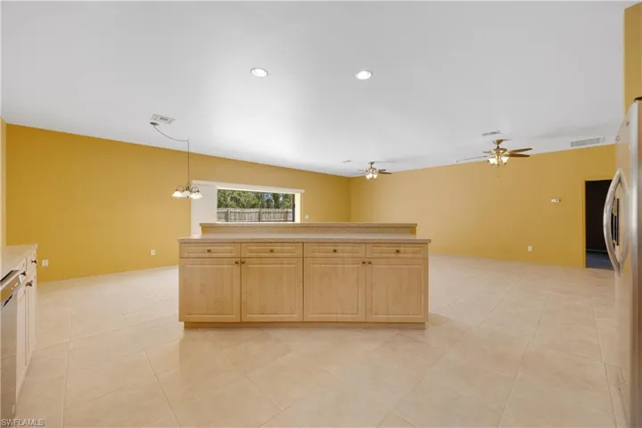 912 Magnolia Ave, Lehigh Acres Fl 33972