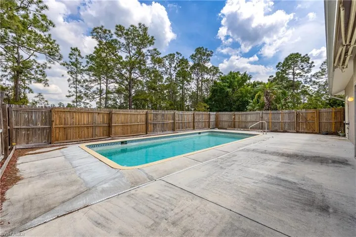 912 Magnolia Ave, Lehigh Acres Fl 33972