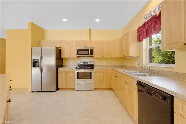 912 Magnolia Ave, Lehigh Acres Fl 33972