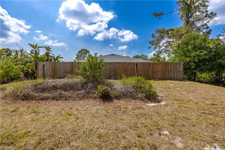 912 Magnolia Ave, Lehigh Acres Fl 33972