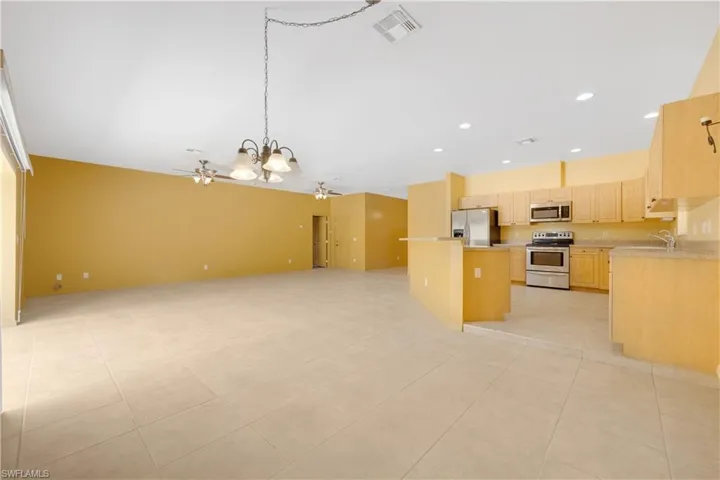 912 Magnolia Ave, Lehigh Acres Fl 33972