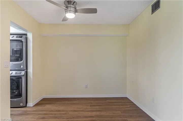 7410  Lake Breeze  DR, Fort Myers, FL 33907