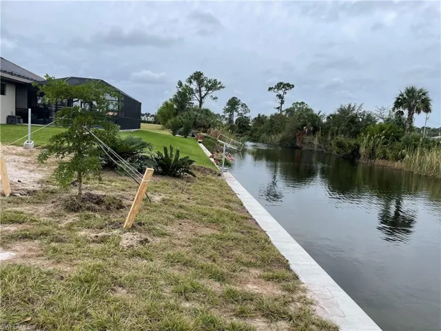 3216 Ne 15th Pl, Cape Coral, Florida 33909