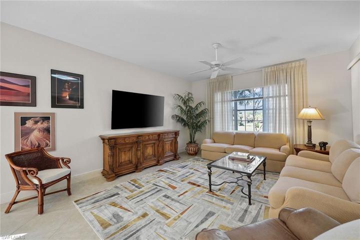3745  Montreux  LN, Naples, FL 34114