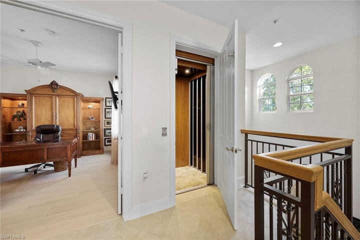 3745  Montreux  LN, Naples, FL 34114