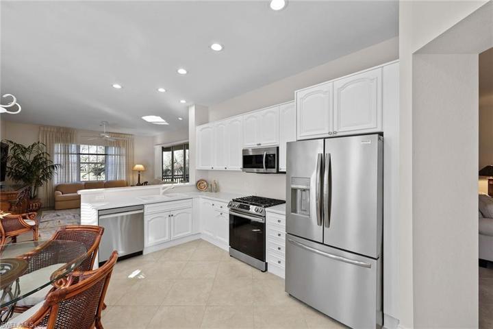 3745  Montreux  LN, Naples, FL 34114