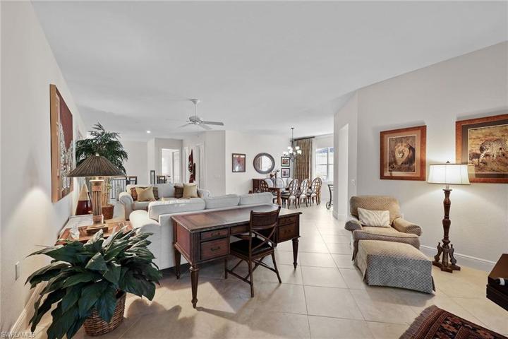 3745  Montreux  LN, Naples, FL 34114