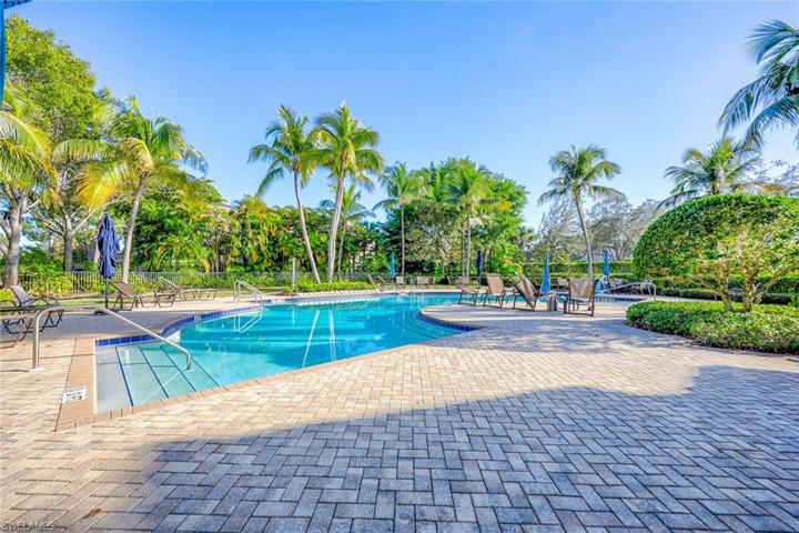 3745  Montreux  LN, Naples, FL 34114
