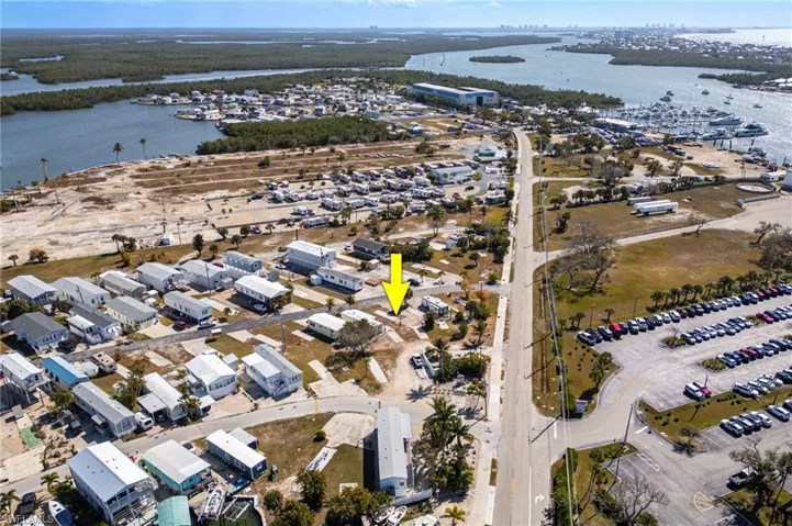 4 Helen Ln, Fort Myers Beach, Florida 33931