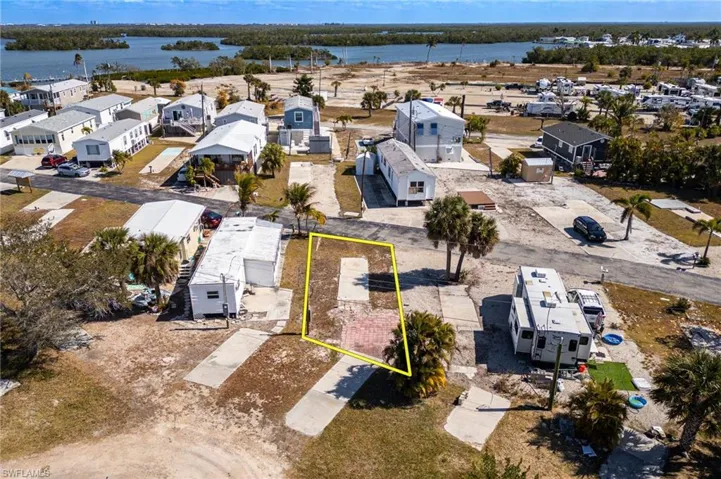4 Helen Ln, Fort Myers Beach, Florida 33931
