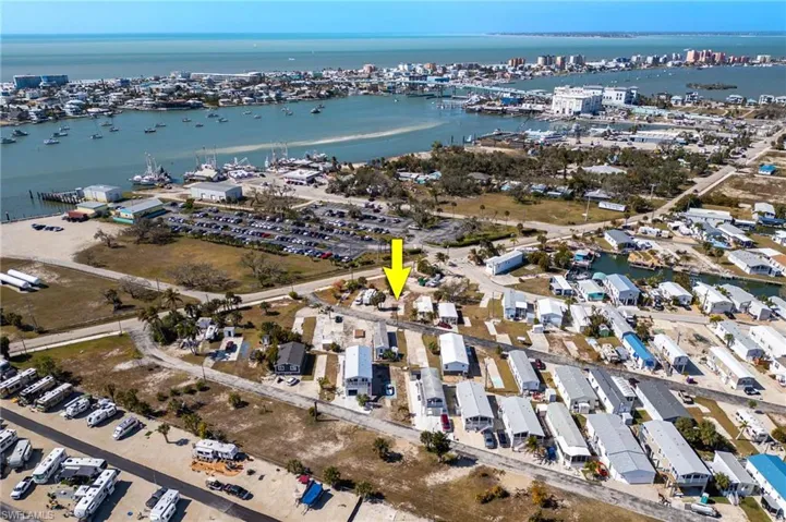 4 Helen Ln, Fort Myers Beach, Florida 33931