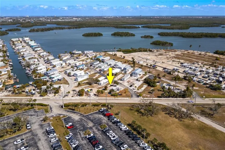 4 Helen Ln, Fort Myers Beach, Florida 33931